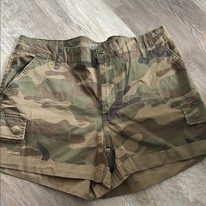 Time and Tru Camouflage Cargo Shorts
